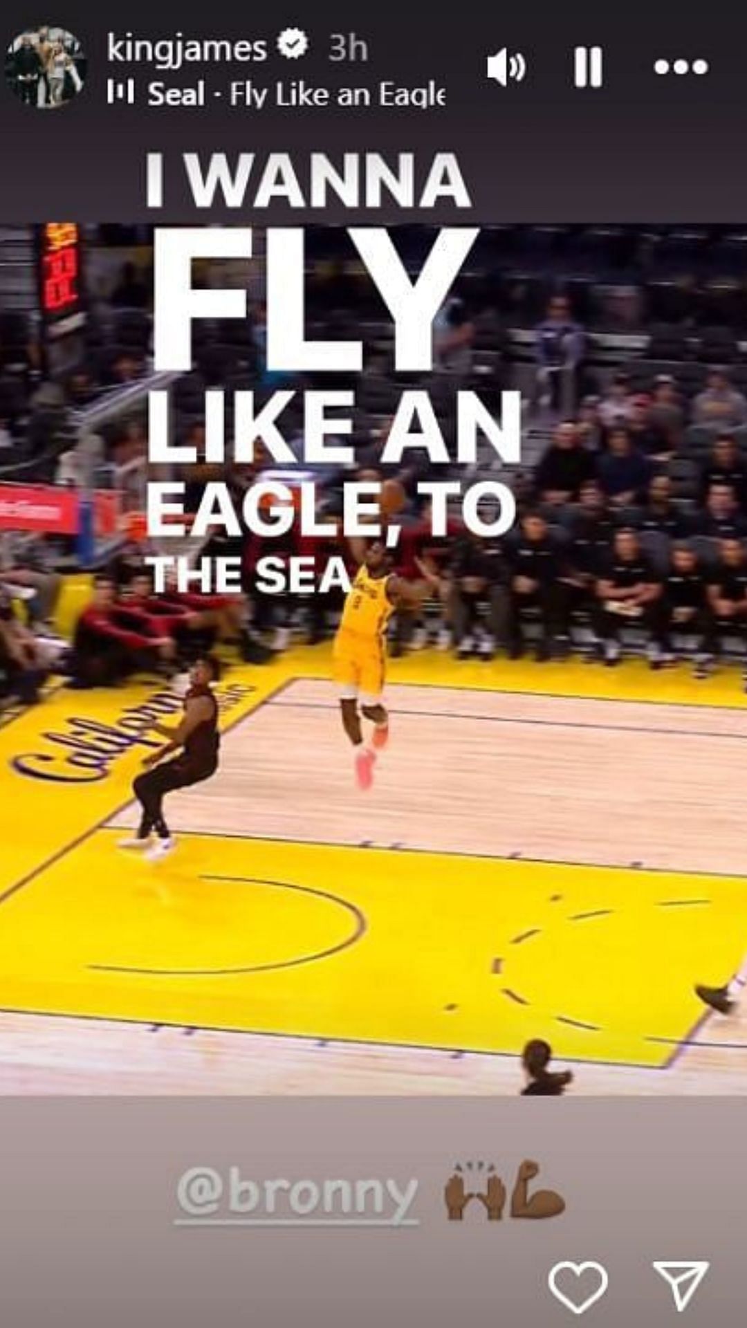LeBron James' reaction to Bronny's athletic play vs. Miami Heat